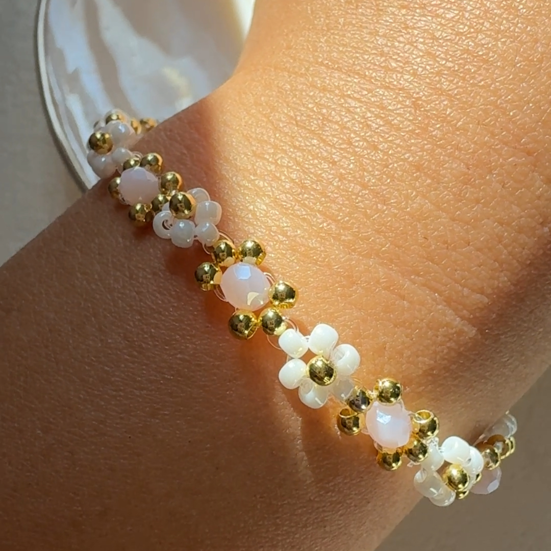 Daisy Bracelet Apriot